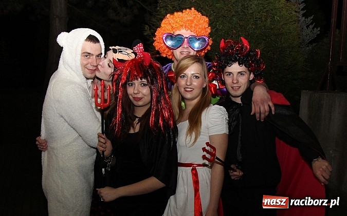 Zdjęcie w galerii na portalu naszraciborz.pl: Ostatki 2014: Szalona zabawa na balu przebierańców w Samborowicach wiadomości z regionu