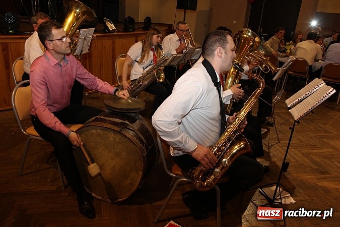 Zdjęcie w galerii na portalu naszraciborz.pl: W Krzanowicach pożegnano karnawał wiadomości z regionu