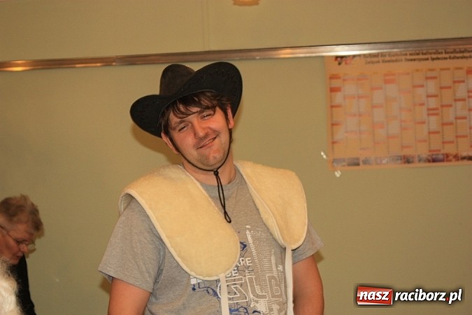 Zdjęcie w galerii na portalu naszraciborz.pl: W Krzanowicach pożegnano karnawał wiadomości z regionu