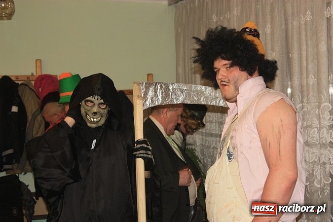 Zdjęcie w galerii na portalu naszraciborz.pl: W Krzanowicach pożegnano karnawał wiadomości z regionu