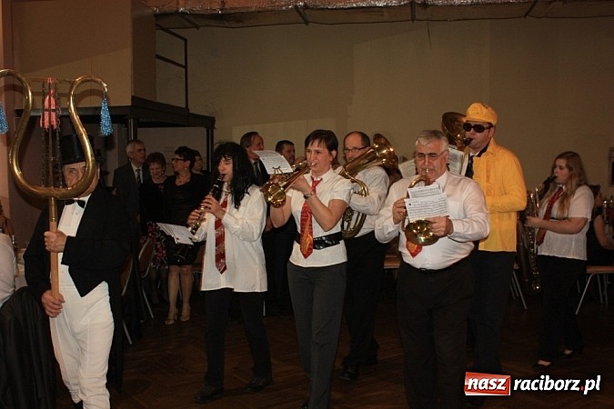 Zdjęcie w galerii na portalu naszraciborz.pl: W Krzanowicach pożegnano karnawał wiadomości z regionu