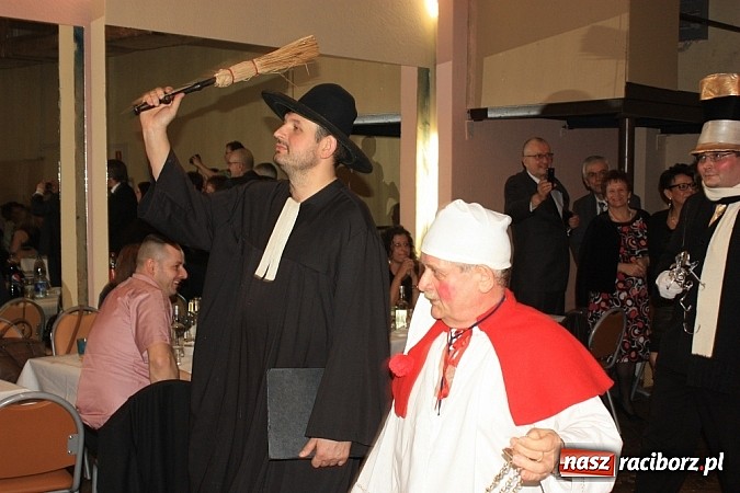 Zdjęcie w galerii na portalu naszraciborz.pl: W Krzanowicach pożegnano karnawał wiadomości z regionu