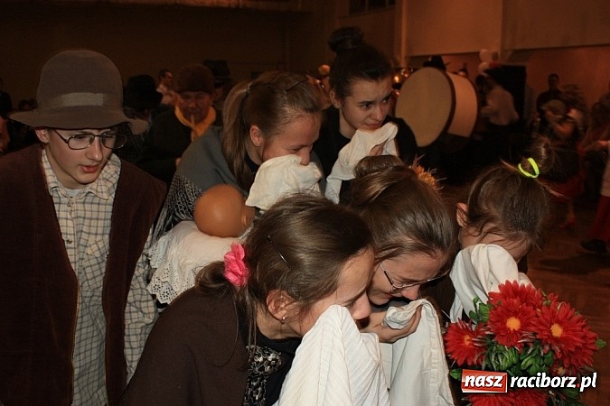 Zdjęcie w galerii na portalu naszraciborz.pl: W Krzanowicach pożegnano karnawał wiadomości z regionu