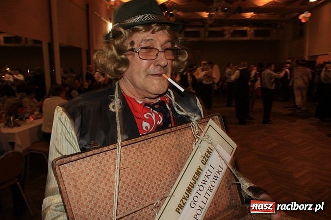 Zdjęcie w galerii na portalu naszraciborz.pl: W Krzanowicach pożegnano karnawał wiadomości z regionu