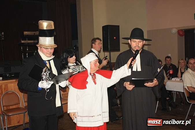 Zdjęcie w galerii na portalu naszraciborz.pl: W Krzanowicach pożegnano karnawał wiadomości z regionu