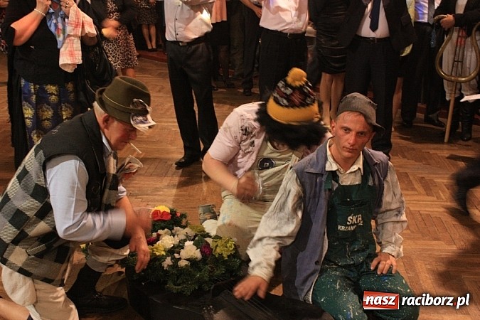 Zdjęcie w galerii na portalu naszraciborz.pl: W Krzanowicach pożegnano karnawał wiadomości z regionu