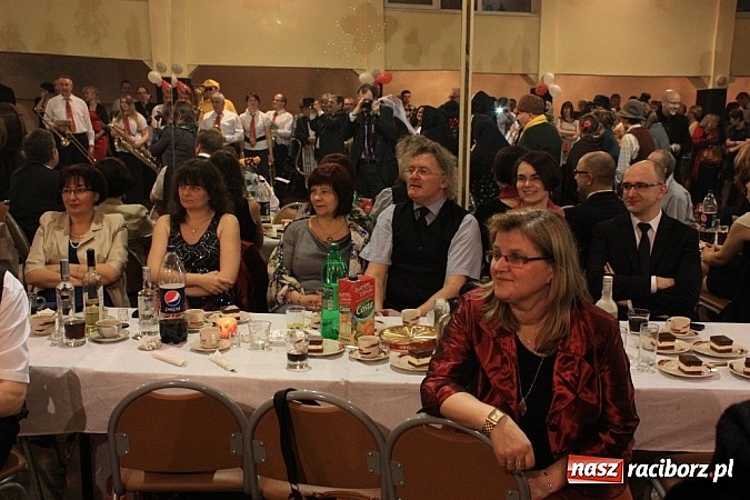 Zdjęcie w galerii na portalu naszraciborz.pl: W Krzanowicach pożegnano karnawał wiadomości z regionu