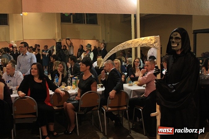 Zdjęcie w galerii na portalu naszraciborz.pl: W Krzanowicach pożegnano karnawał wiadomości z regionu