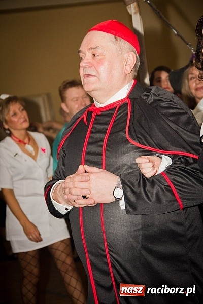 Zdjęcie w galerii na portalu naszraciborz.pl: Kolorowy kondukt na ostatkach w Studziennej wiadomości z regionu