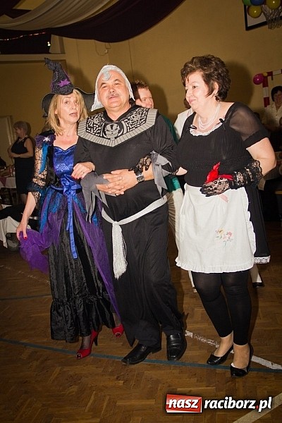 Zdjęcie w galerii na portalu naszraciborz.pl: Kolorowy kondukt na ostatkach w Studziennej wiadomości z regionu