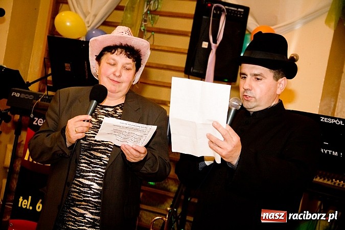 Zdjęcie w galerii na portalu naszraciborz.pl: Kolorowy kondukt na ostatkach w Studziennej wiadomości z regionu