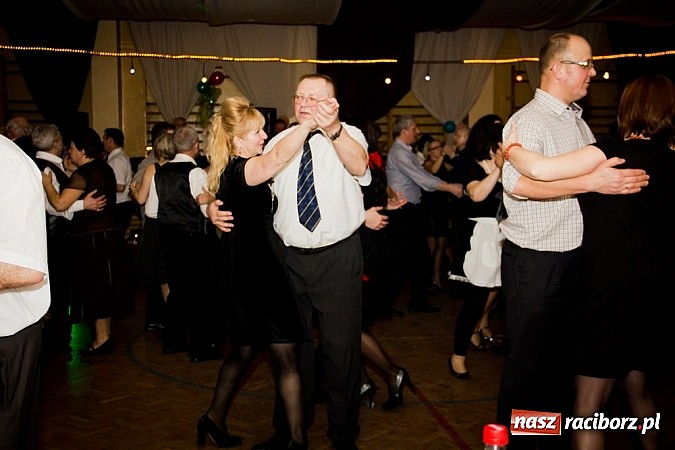 Zdjęcie w galerii na portalu naszraciborz.pl: Kolorowy kondukt na ostatkach w Studziennej wiadomości z regionu