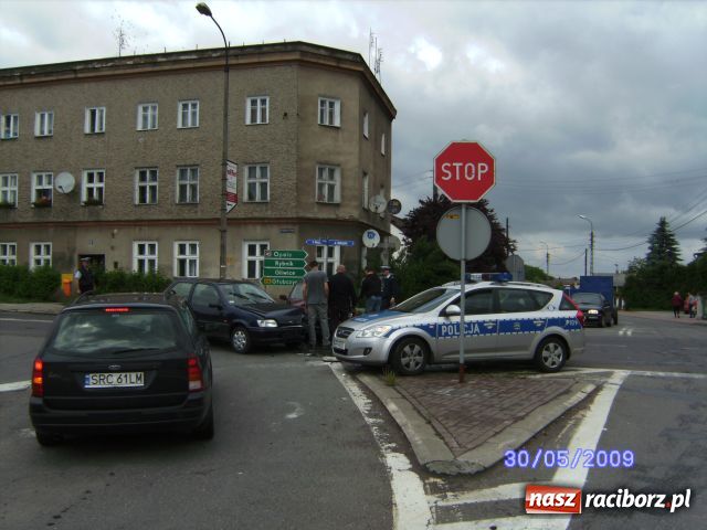 Zdjęcie w galerii na portalu naszraciborz.pl: Znów kolizja przy Mleczarni wiadomości z regionu