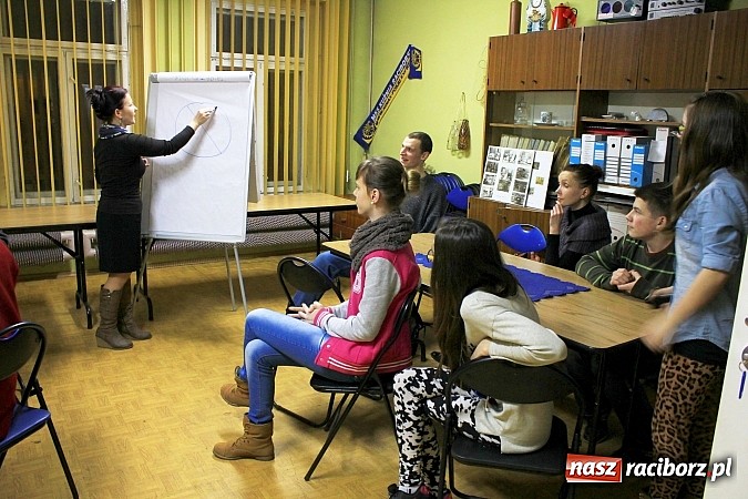 Zdjęcie w galerii na portalu naszraciborz.pl: Warto pomagać innym. Kilka sł&oacute;w o Centrum Wolontariatu w Kuźni Raciborskiej wiadomości z regionu
