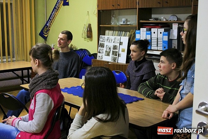 Zdjęcie w galerii na portalu naszraciborz.pl: Warto pomagać innym. Kilka sł&oacute;w o Centrum Wolontariatu w Kuźni Raciborskiej wiadomości z regionu