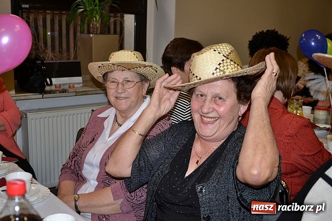 Zdjęcie w galerii na portalu naszraciborz.pl: Babski comber w Tworkowie wiadomości z regionu