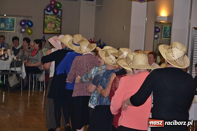 Zdjęcie w galerii na portalu naszraciborz.pl: Babski comber w Tworkowie wiadomości z regionu