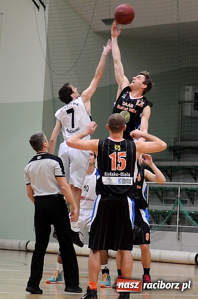 Zdjęcie w galerii na portalu naszraciborz.pl: Koszykówka: Wysoka przegrana Ofensywy wiadomości z regionu