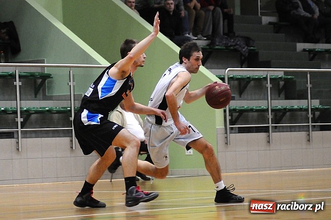 Zdjęcie w galerii na portalu naszraciborz.pl: Koszykówka: Wysoka przegrana Ofensywy wiadomości z regionu