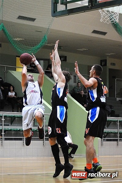 Zdjęcie w galerii na portalu naszraciborz.pl: Koszykówka: Wysoka przegrana Ofensywy wiadomości z regionu