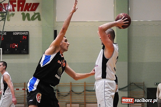 Zdjęcie w galerii na portalu naszraciborz.pl: Koszykówka: Wysoka przegrana Ofensywy wiadomości z regionu