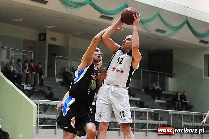 Zdjęcie w galerii na portalu naszraciborz.pl: Koszykówka: Wysoka przegrana Ofensywy wiadomości z regionu