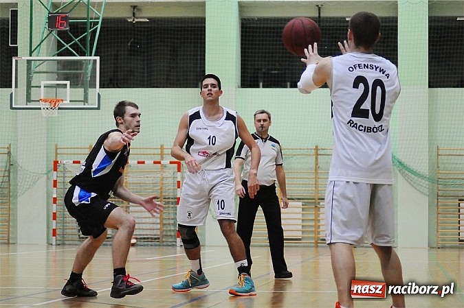 Zdjęcie w galerii na portalu naszraciborz.pl: Koszykówka: Wysoka przegrana Ofensywy wiadomości z regionu