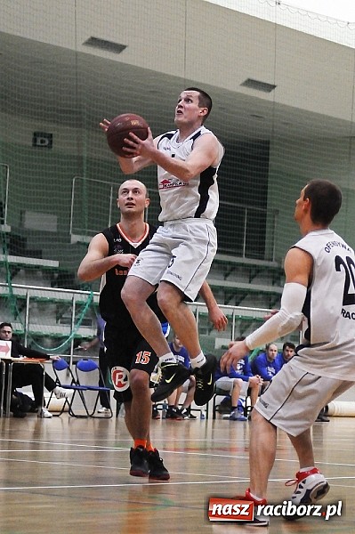 Zdjęcie w galerii na portalu naszraciborz.pl: Koszykówka: Wysoka przegrana Ofensywy wiadomości z regionu