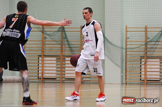Zdjęcie w galerii na portalu naszraciborz.pl: Koszykówka: Wysoka przegrana Ofensywy wiadomości z regionu