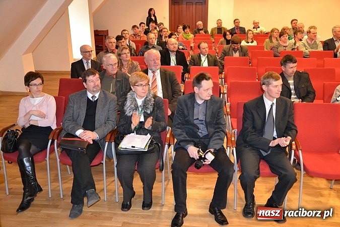 Zdjęcie w galerii na portalu naszraciborz.pl: O wnioskach obszarowych na zamku wiadomości z regionu