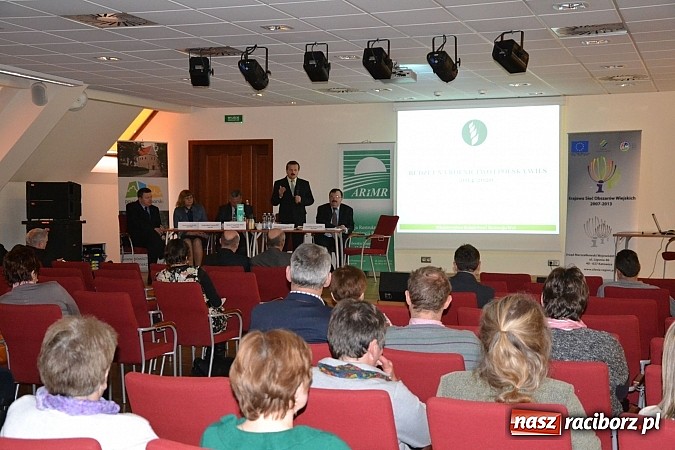 Zdjęcie w galerii na portalu naszraciborz.pl: O wnioskach obszarowych na zamku wiadomości z regionu