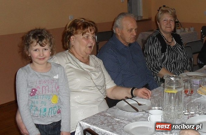 Zdjęcie w galerii na portalu naszraciborz.pl: Tradycyjny śledzik z Kobietami Aktywnymi w Nędzy wiadomości z regionu