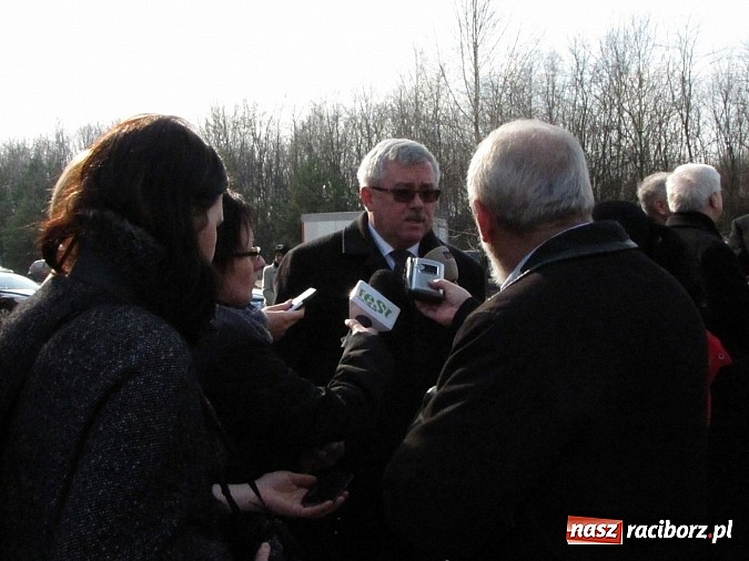 Zdjęcie w galerii na portalu naszraciborz.pl: Silniki gazowe ruszyły w Rudzie Śląskiej wiadomości z regionu