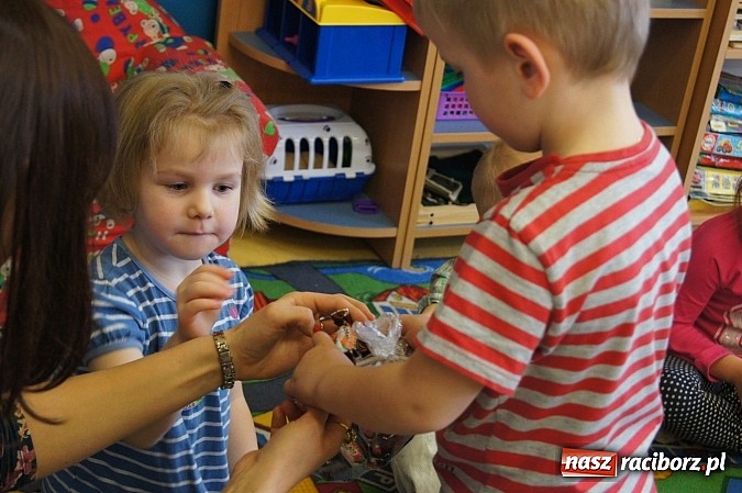 Zdjęcie w galerii na portalu naszraciborz.pl: Rodzice przyjrzeli się pracy przedszkola w Górkach Śl. wiadomości z regionu