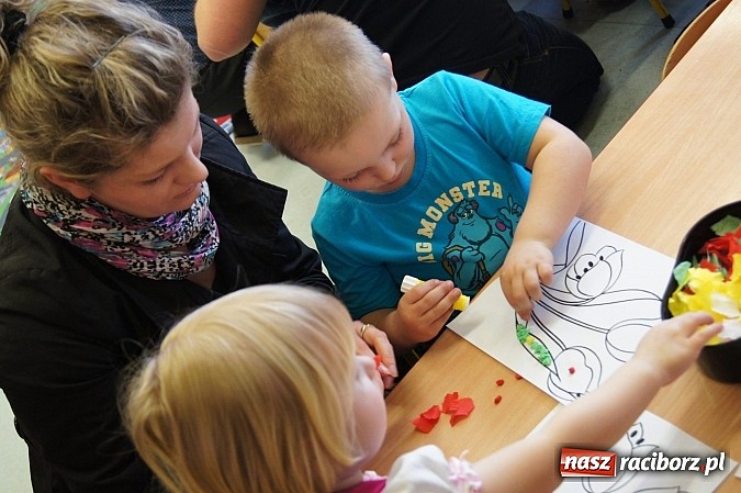 Zdjęcie w galerii na portalu naszraciborz.pl: Rodzice przyjrzeli się pracy przedszkola w Górkach Śl. wiadomości z regionu