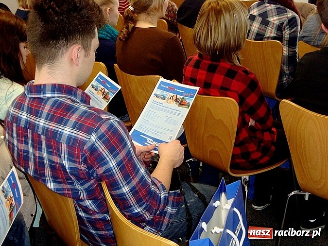 Zdjęcie w galerii na portalu naszraciborz.pl: Wizyta uczniów Ekonomika w austriackiej firmie wiadomości z regionu