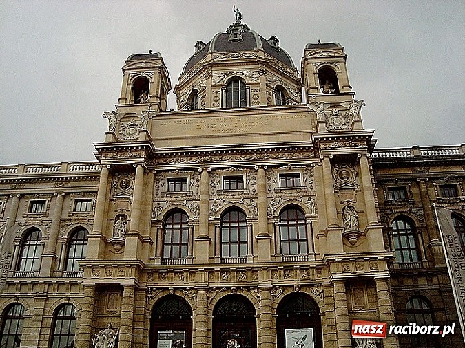 Zdjęcie w galerii na portalu naszraciborz.pl: Wizyta uczniów Ekonomika w austriackiej firmie wiadomości z regionu