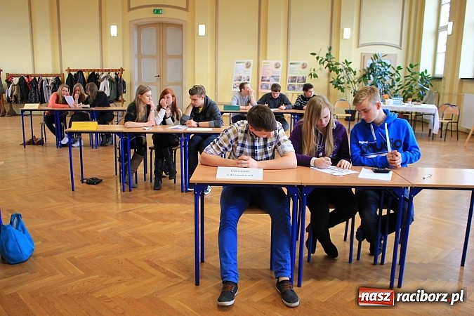 Zdjęcie w galerii na portalu naszraciborz.pl: Młody konsument kupuje z głową! wiadomości z regionu