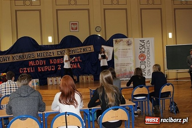 Zdjęcie w galerii na portalu naszraciborz.pl: Młody konsument kupuje z głową! wiadomości z regionu