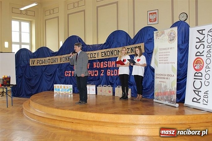 Zdjęcie w galerii na portalu naszraciborz.pl: Młody konsument kupuje z głową! wiadomości z regionu