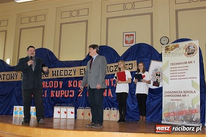 Zdjęcie w galerii na portalu naszraciborz.pl: Młody konsument kupuje z głową! wiadomości z regionu