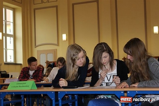 Zdjęcie w galerii na portalu naszraciborz.pl: Młody konsument kupuje z głową! wiadomości z regionu