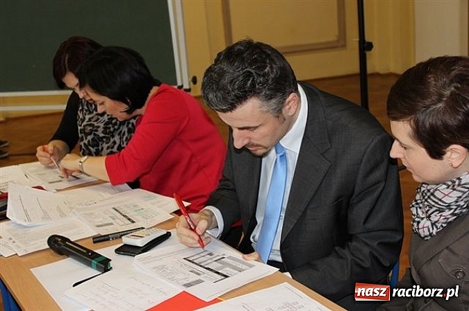 Zdjęcie w galerii na portalu naszraciborz.pl: Młody konsument kupuje z głową! wiadomości z regionu