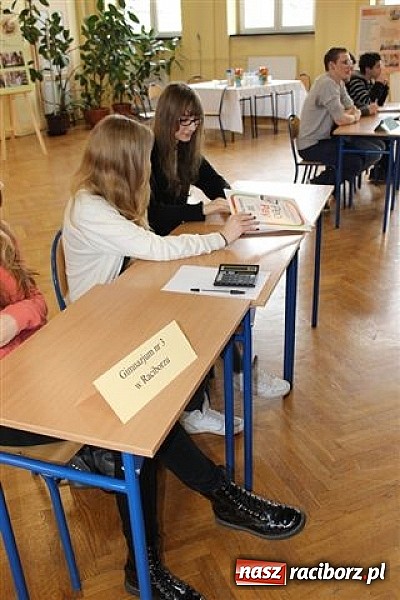 Zdjęcie w galerii na portalu naszraciborz.pl: Młody konsument kupuje z głową! wiadomości z regionu