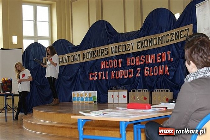 Zdjęcie w galerii na portalu naszraciborz.pl: Młody konsument kupuje z głową! wiadomości z regionu