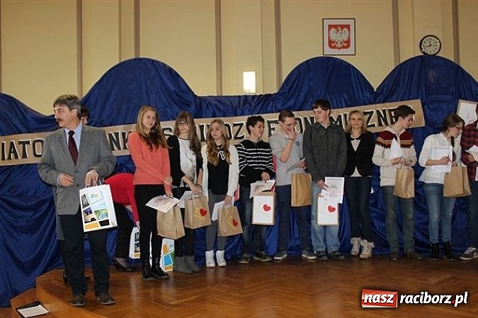 Zdjęcie w galerii na portalu naszraciborz.pl: Młody konsument kupuje z głową! wiadomości z regionu