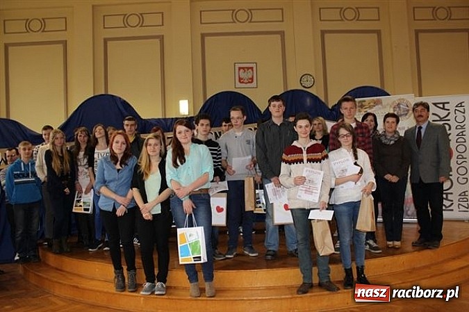 Zdjęcie w galerii na portalu naszraciborz.pl: Młody konsument kupuje z głową! wiadomości z regionu