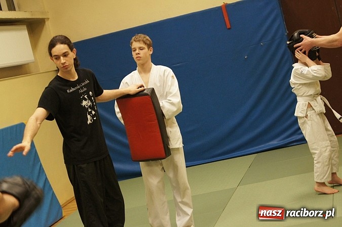 Zdjęcie w galerii na portalu naszraciborz.pl: O uwalnianiu tygryska na kursie w Nędzy wiadomości z regionu