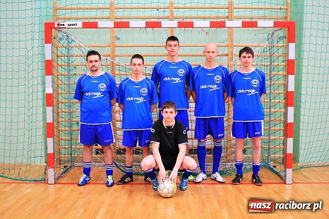 Zdjęcie w galerii na portalu naszraciborz.pl: Puchar Komendanta Powiatowego Policji w Raciborzu dla zespołu firmy Winiarski wiadomości z regionu