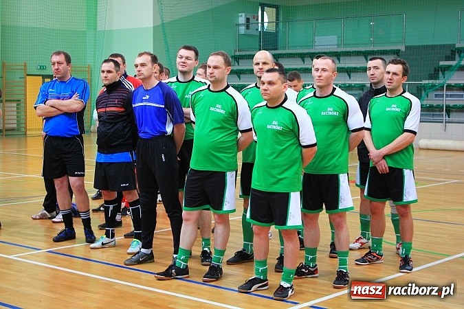 Zdjęcie w galerii na portalu naszraciborz.pl: Puchar Komendanta Powiatowego Policji w Raciborzu dla zespołu firmy Winiarski wiadomości z regionu